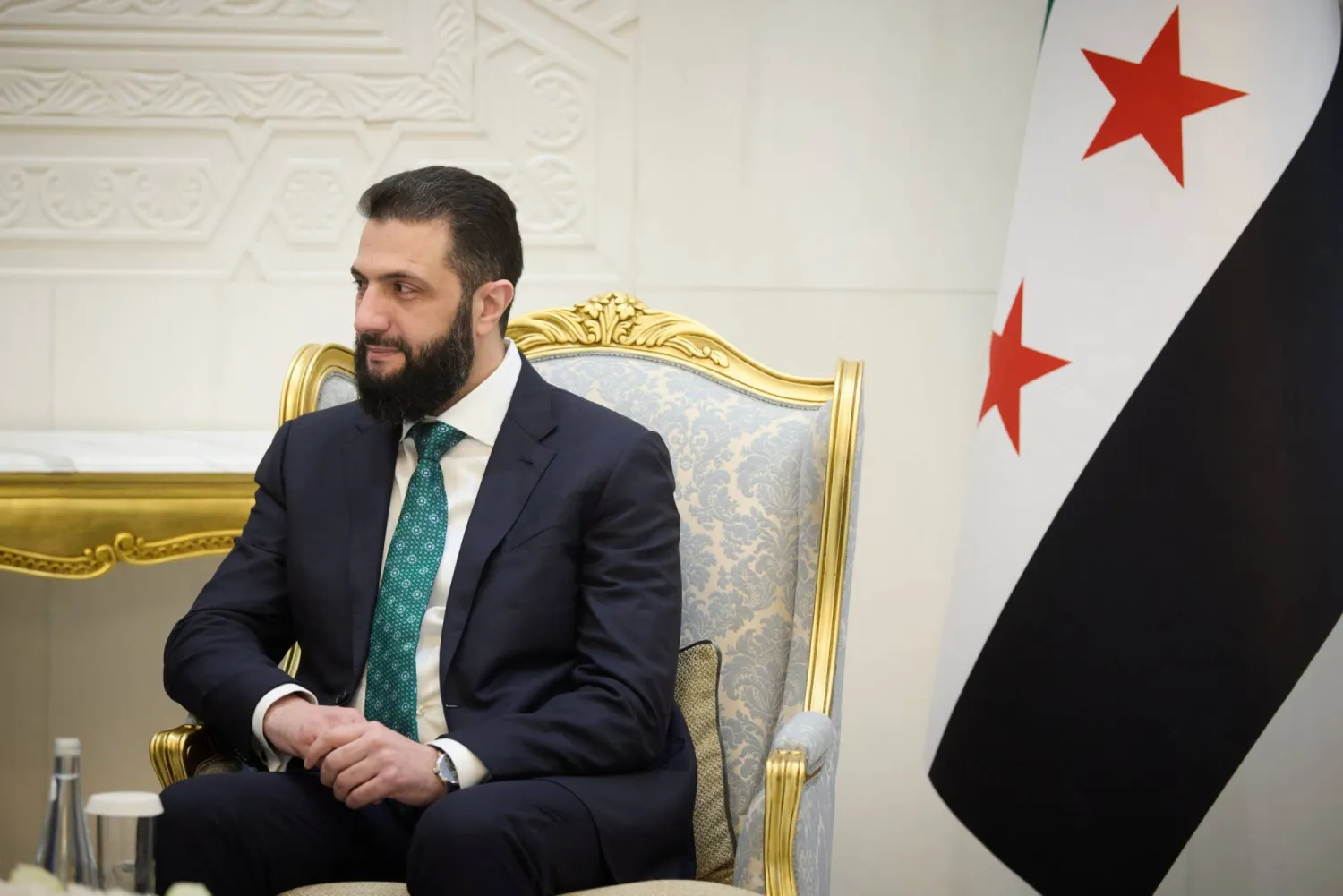 الشرع: لا نية لسوريا للدخول إلى لبنان