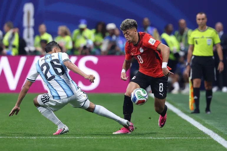 تألق المونديال يفتح أبواب أوروبا أمام ثنائي منتخب مصر