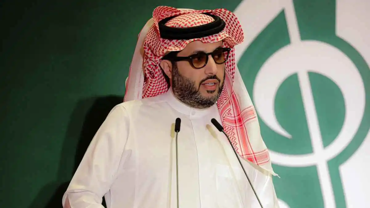 تركي آل الشيخ يوضح موقف الخريجي من الزمالك