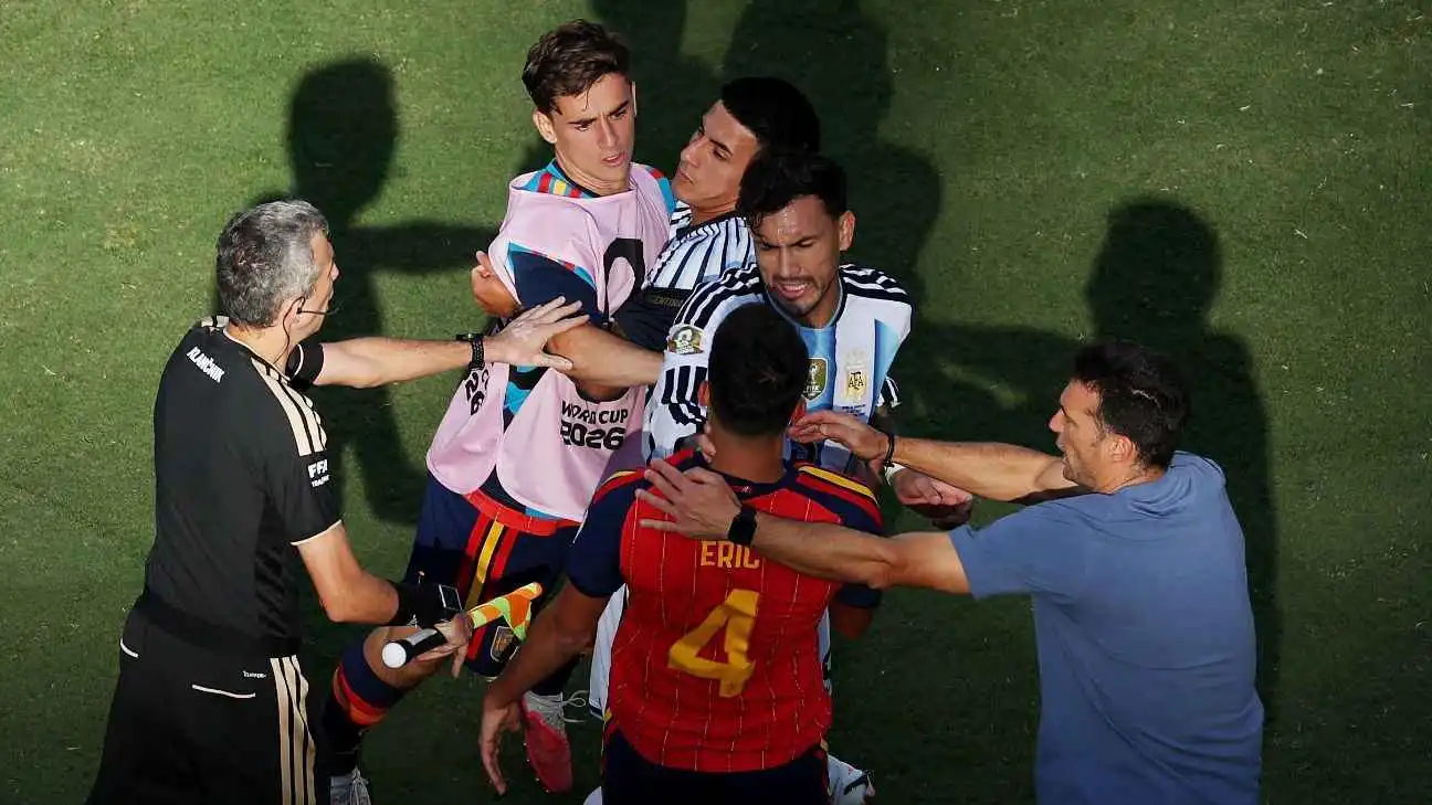 اتهامات بالتلاعب تشعل الجدل حول نهائي الأرجنتين وإسبانيا