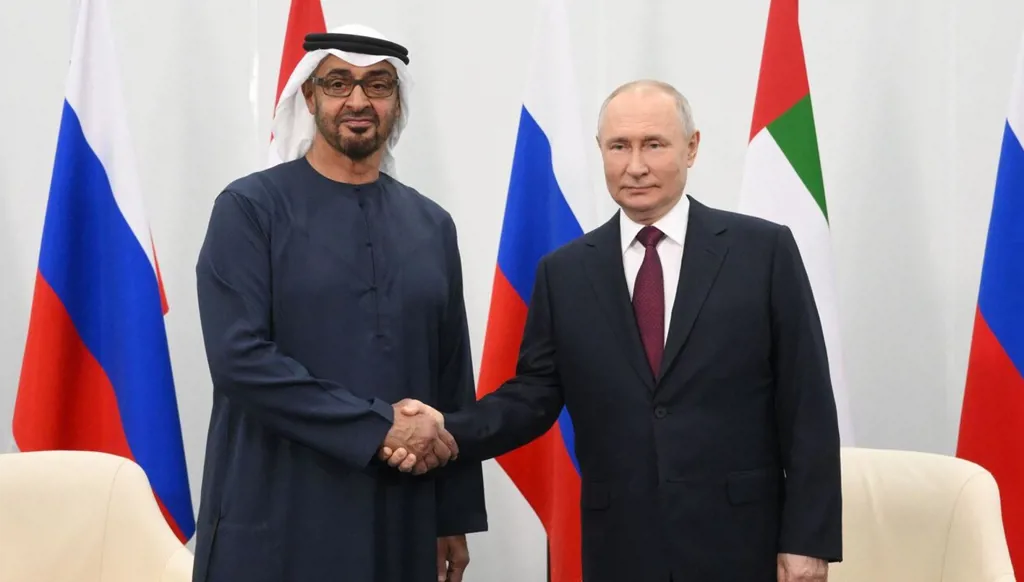 بوتين وبن زايد يبحثان تطورات الخليج والحرب في أوكرانيا