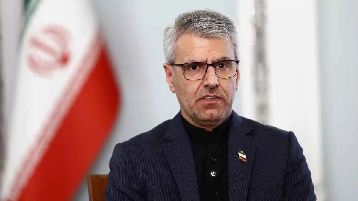 طهران تغلق باب التفاوض المباشر وتراهن على وساطة مسقط