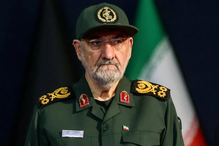 طهران تختبر صاروخاً جديداً وتحدد شروط وقف الحرب