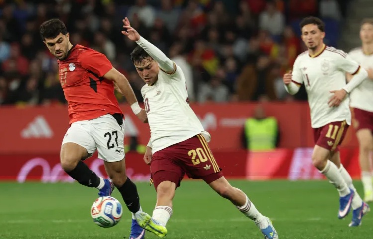 جمهور إسبانيا يثير جدلاً بهتافات مسيئة للمسلمين