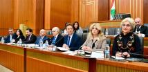 لبنان يقر موازنات التربية والثقافة وسط تحذيرات صارمة