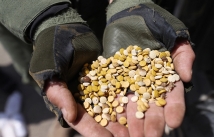 مخابئ وتهريب ومخدرات.. البوكمال تكشف المستور