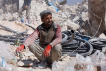 أزمة بناء خانقة تعرقل إعمار إدلب