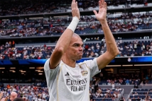 بيبي يعلن استعداده للعودة إلى ريال مدريد