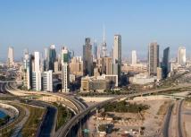 انفجارات تهز أجواء الكويت وتحذيرات بالبحرين