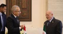 وزير الاقتصاد اللبناني يعلن مراجعة أربعين اتفاقية مع سوريا