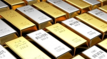 الذهب يتراجع بعكس التوقعات