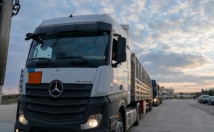 أزمة النقل بين الأردن وسوريا تضغط على السائقين