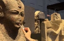 مصر.. جدل واسع بعد تصرف مسيء داخل المتحف المصري الكبير والمطالبة بعقوبات رادعة