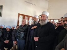 شيخ عقل الدروز يدعو لفك حصار السويداء فورًا