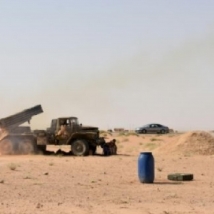 كمين دموي شرق دير الزور.. استهداف حافلة للجيش السوري بعبوة ناسفة